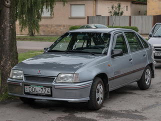  Racer Κόμπι 1986-199