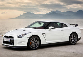  GT-R (Φέισλιφτ 2011) 2011-2012