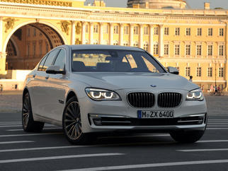  7 Series (F02 LCI, Φέισλιφτ 2012) 2012-201