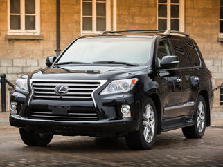  LX III (Φέισλιφτ 2012) 2012-201