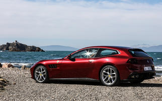  GTC4Lusso T 2017
